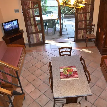 Apart Otel Bolgherello 3*